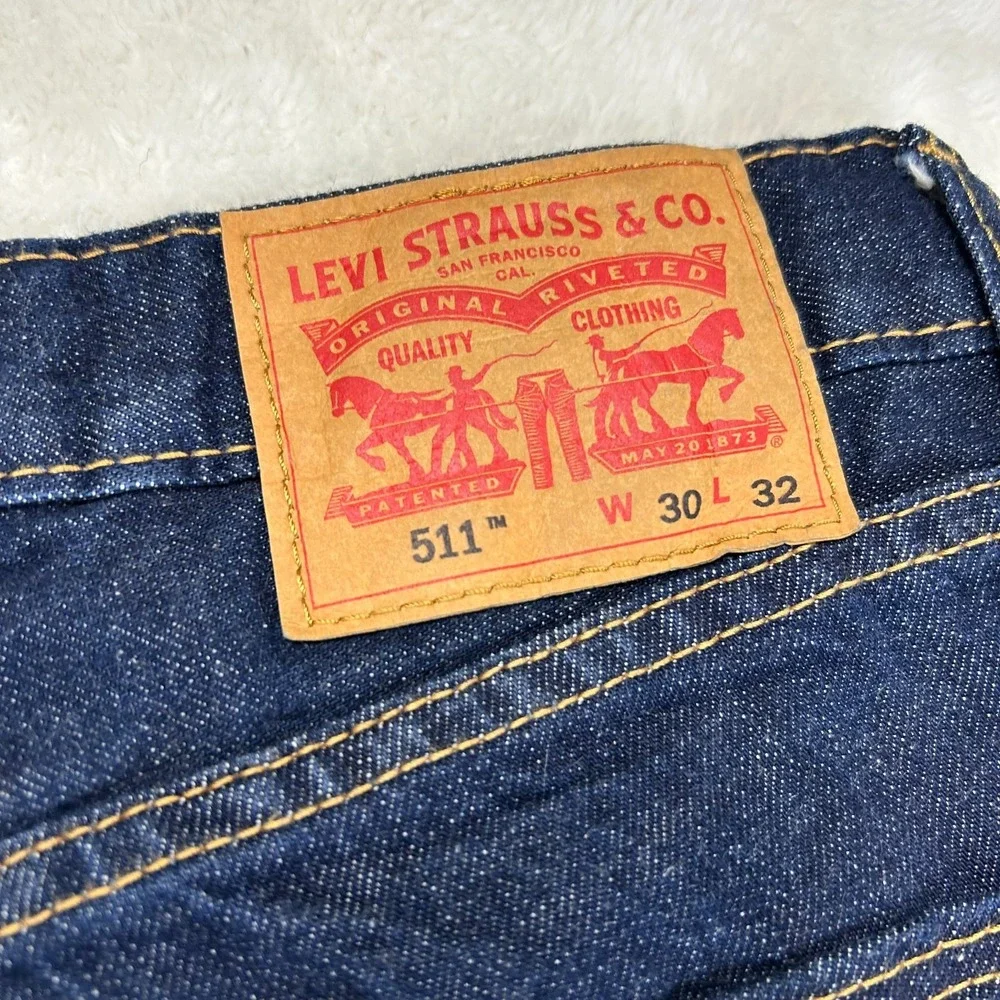 Levi's 511 Straight Slim Fit Jeans Mens 30x32 Indigo Blue Denim Low Rise Outdoor